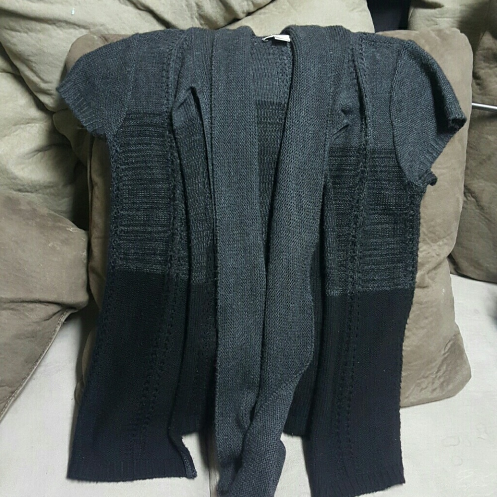 Short sleeve cardigan