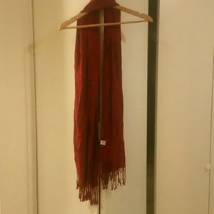 Crimson scarf