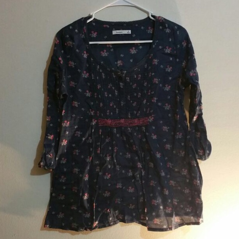 Bossini baby doll pleated floral navy blouse