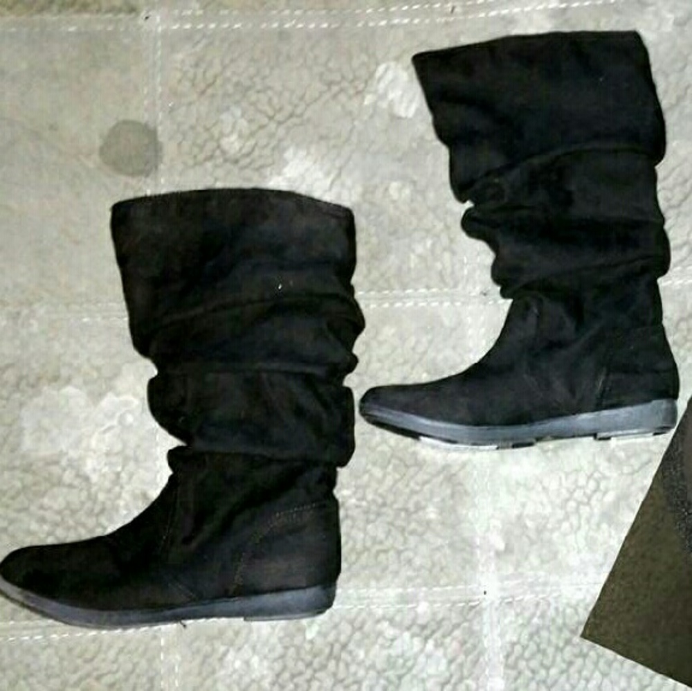 Junior suede boots