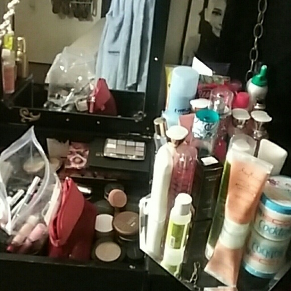 Meet your Posher, Kalea - Picture 5 of 7