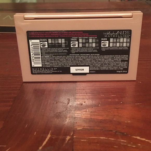 Maybelline The Blushed Nudes Palette - Picture 3 of 3