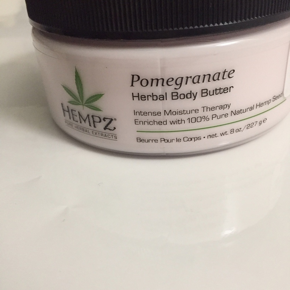 🎉SOLD!🎉Awesome Hempz Body Butter Pomegranate