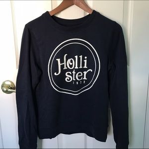 hollister navy blue crewneck