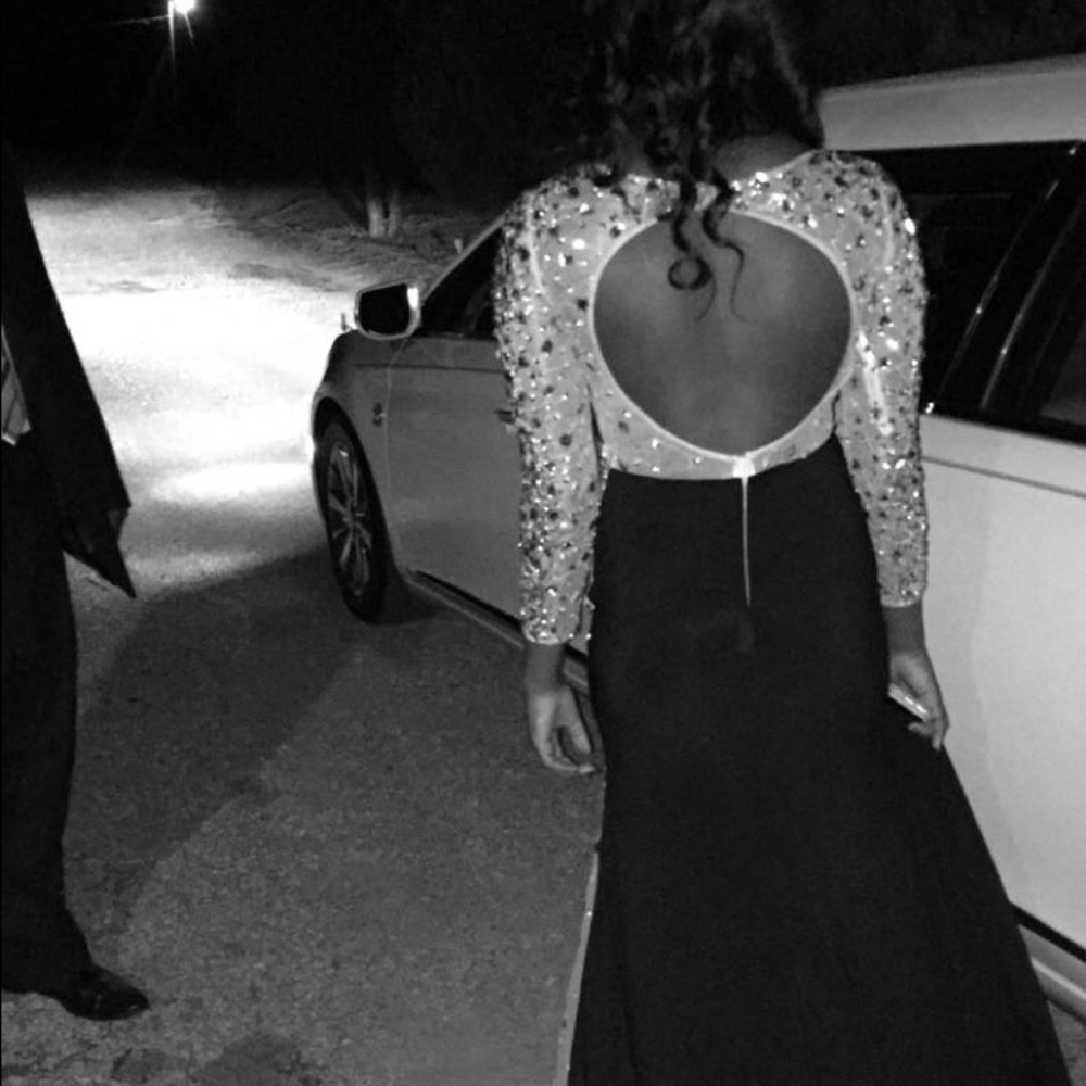 Prom/Pageant Dress! Available In 2 sizes! - Picture 2 of 3
