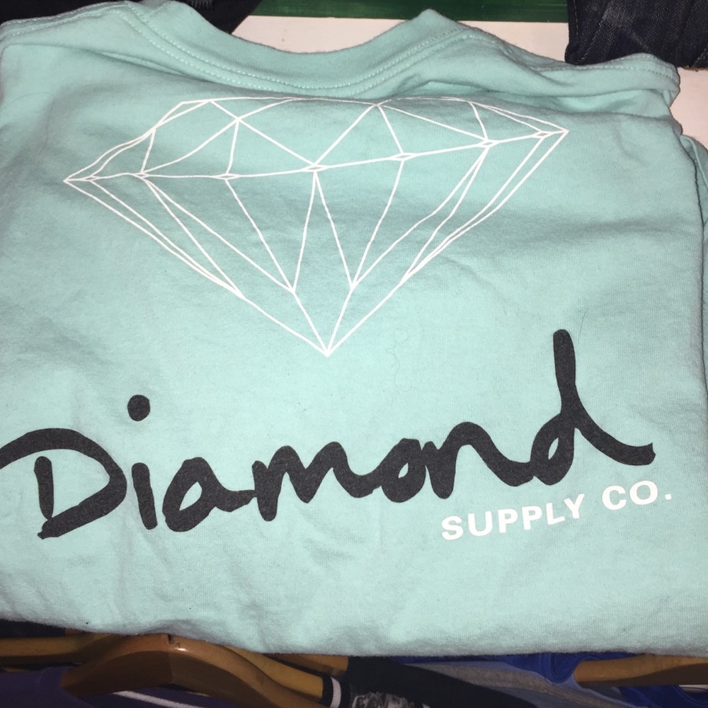 teal diamond shirt