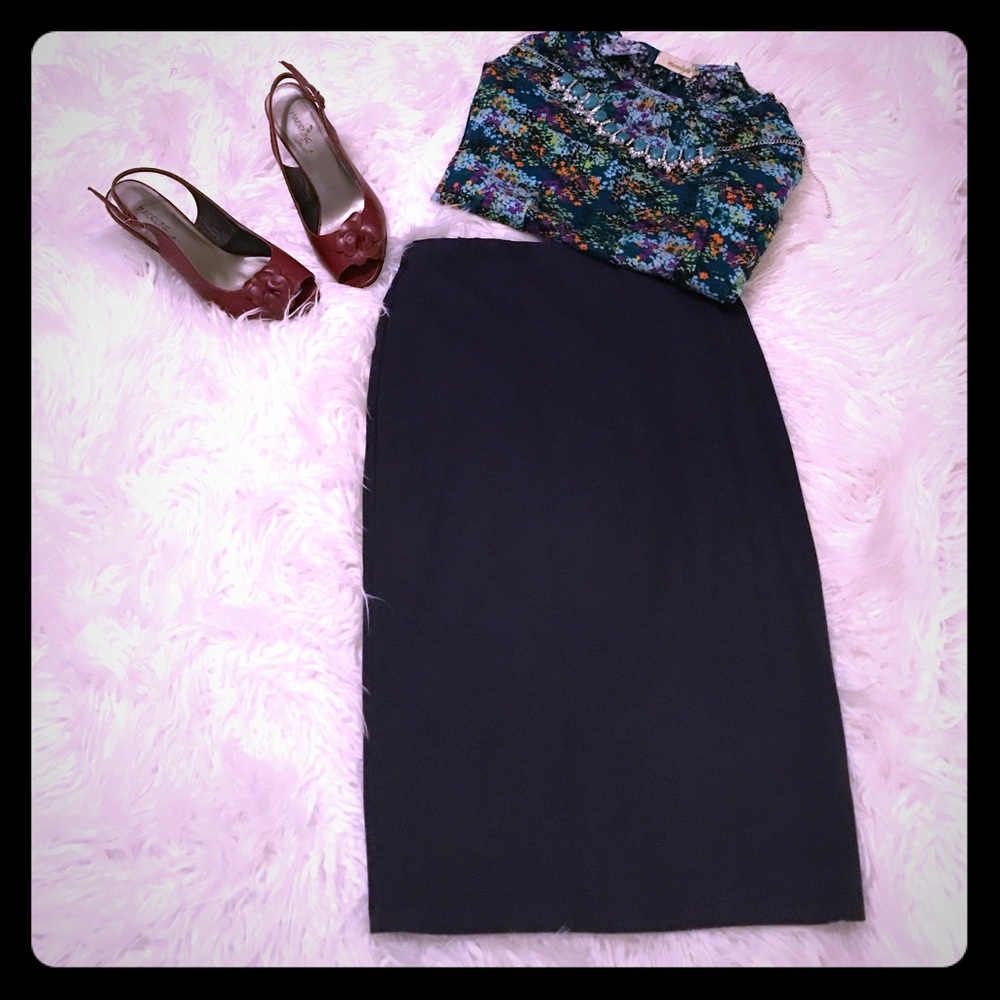 Blue pencil skirt