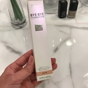IT cosmetics bye bye foundation