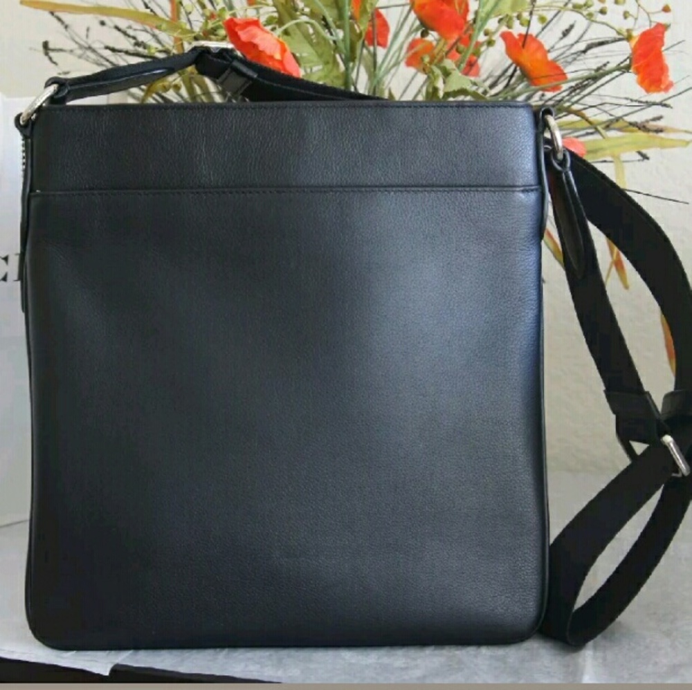 NEW COACH MEN'S LEATHER