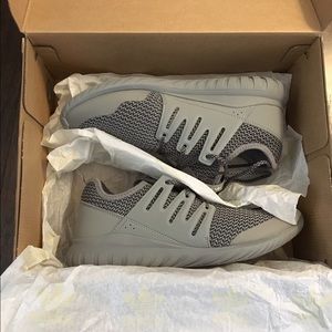 Adidas Original Tubular Radial