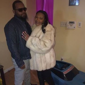 Meet your Posher, Regina