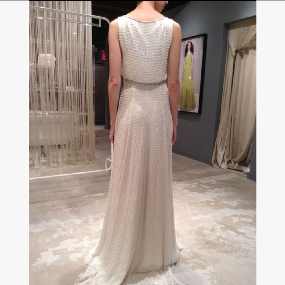 Jenny Packham Wedding Dress in Ivory - Picture 3 of 4