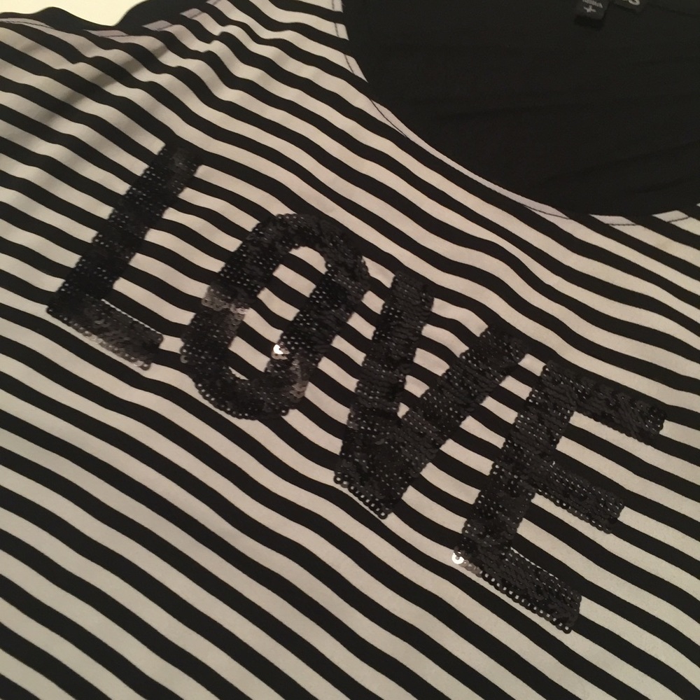 LOVE Crop Top