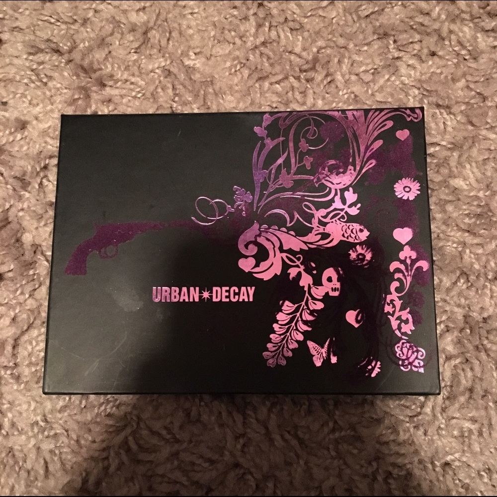 Urban Decay shadow pallet