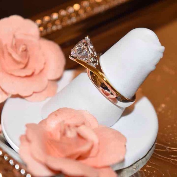 Two-tone W/Twist Engagement Ring - Picture 3 of 4