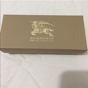 Burberry eyeglass case/cleaning cloth
