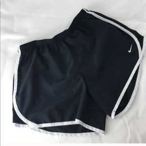 NIKE DRI FIT SHORTS!