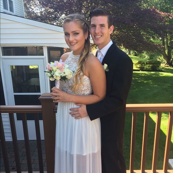 Meet your Posher, Erica - Picture 1 of 1