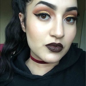 Meet your Posher, Maria