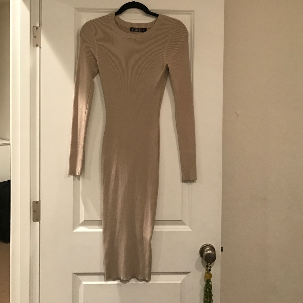 Nude ribbed body con midi dress