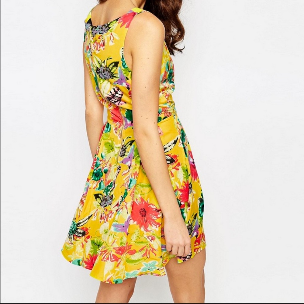 Additional pics of Iska dress