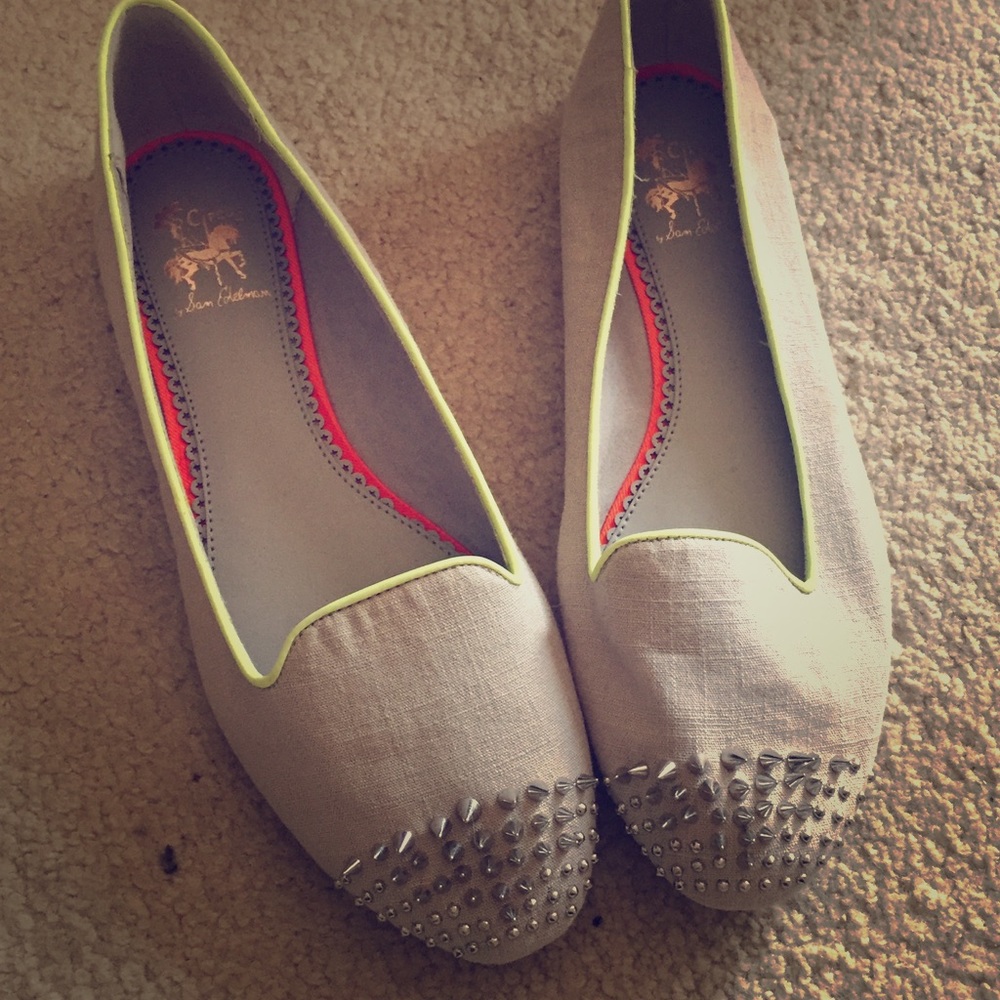 Sam Edelman Circus Austin Spiked Flats NEW Size 9