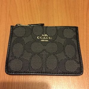 Auth Coach signature card holder