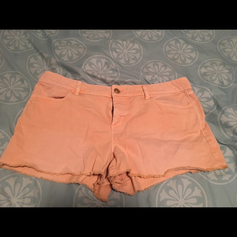 Lauren Conrad Peach Frayed Shorts
