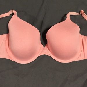 32 DD Victoria's Secret bra