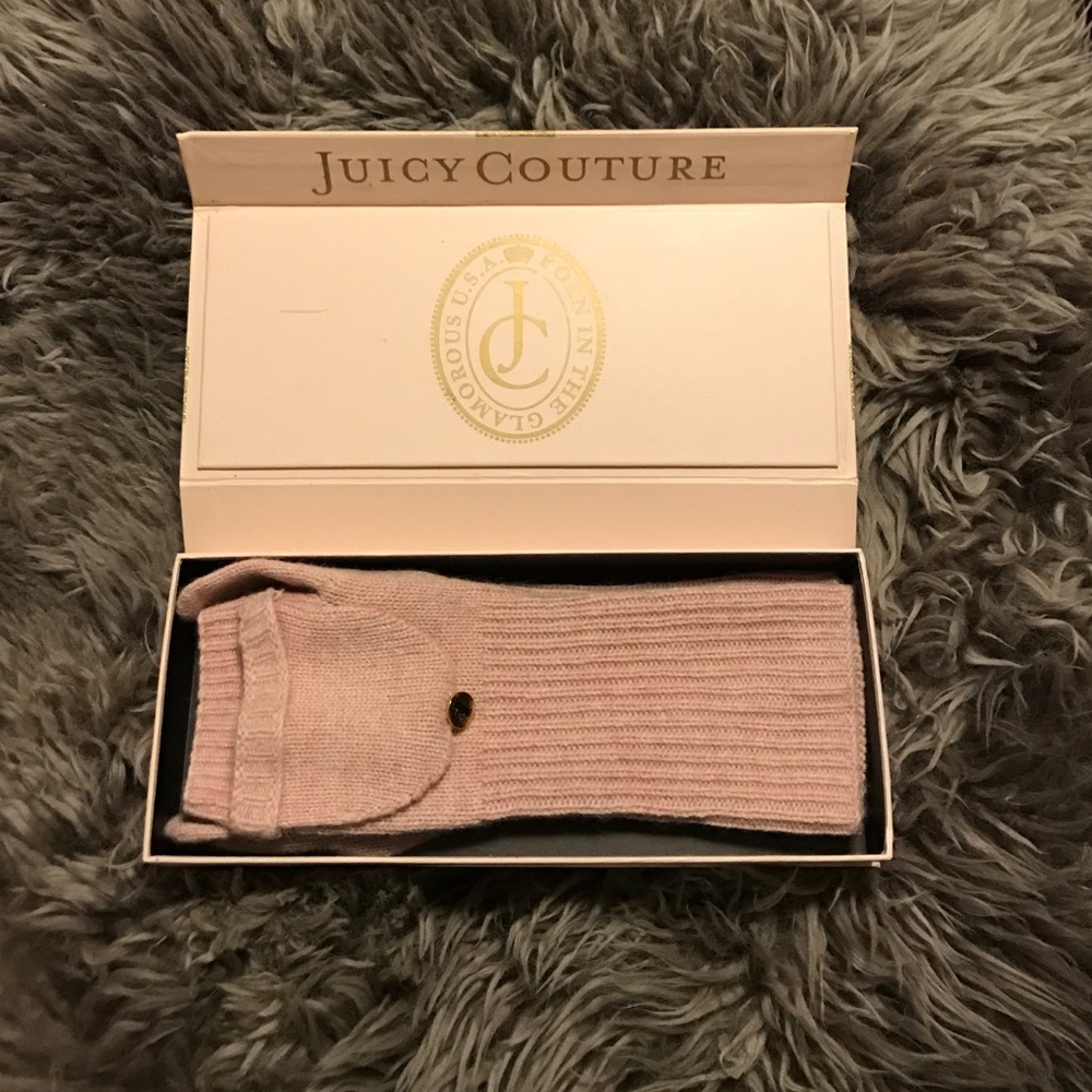 Juicy Couture gloves