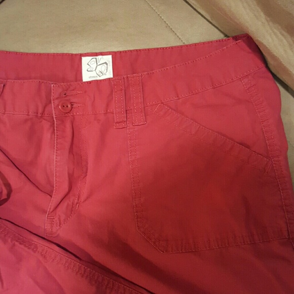 Red Capris - Picture 3 of 4
