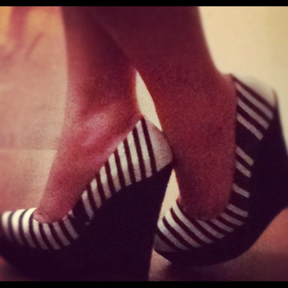 Aldo striped wedges!!!