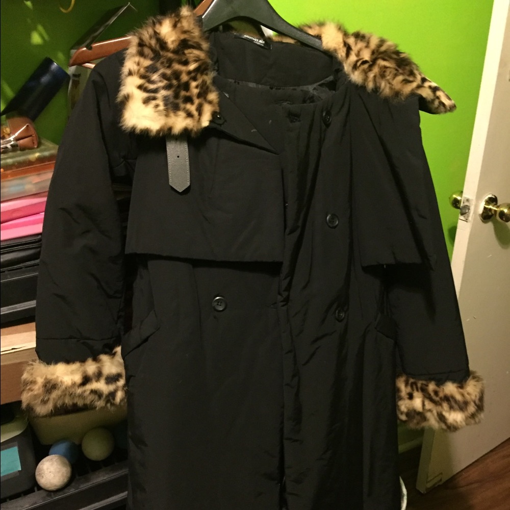 Long fur thick coat trench coat style