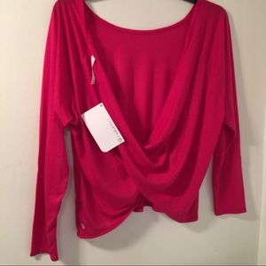 FABLETICS Switch Back Tee yoga shirt 👚