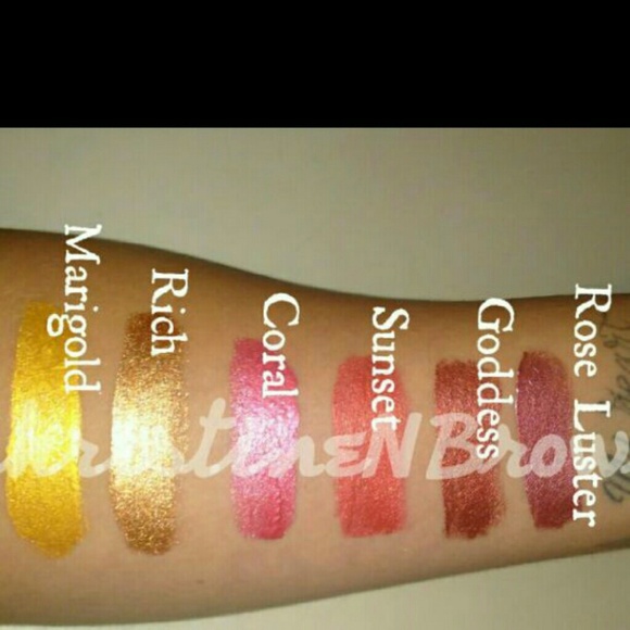 Goddess metallic matte lipgloss - Picture 3 of 4