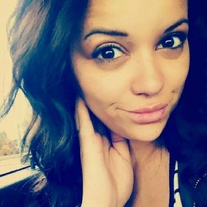 Meet your Posher, Kendra