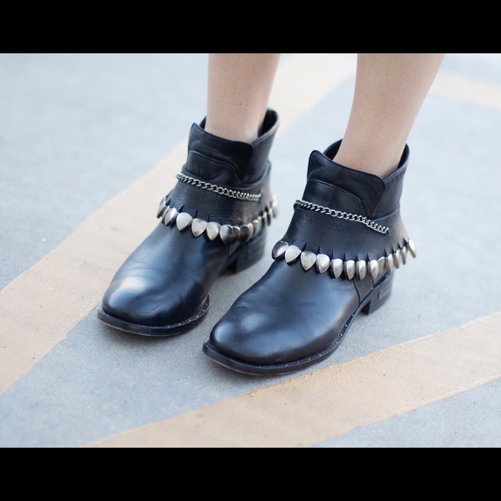 Freda Salvador Boot