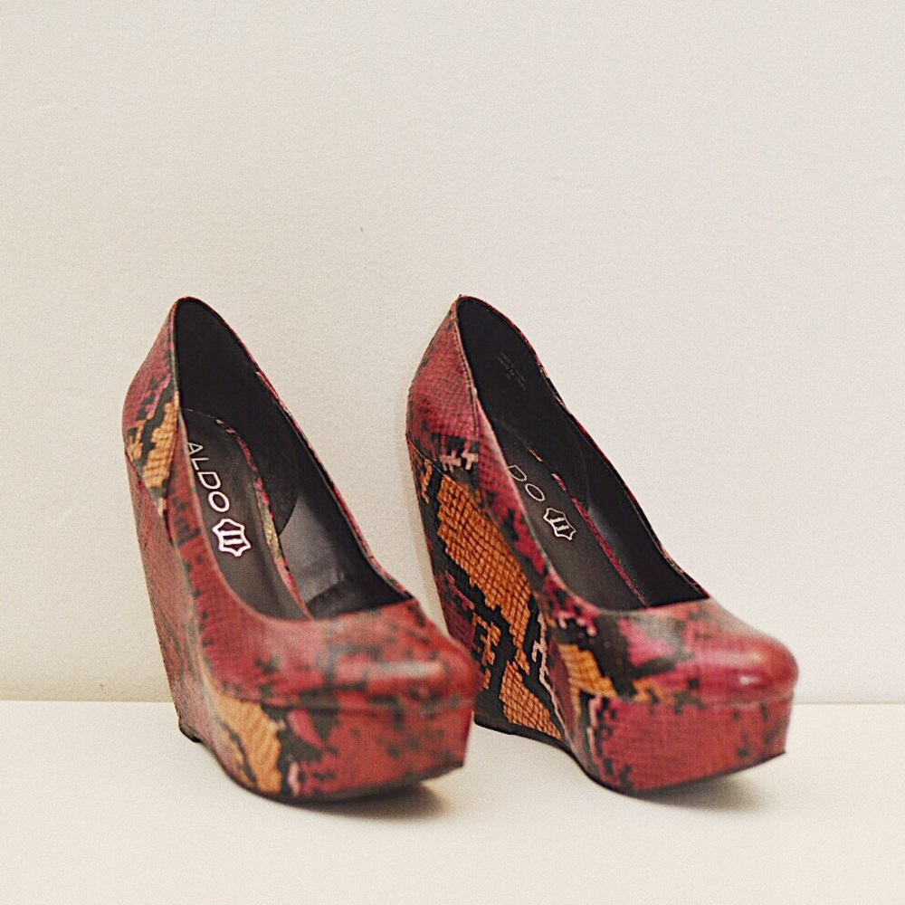FLASH SALE! ALDO Animal Print Wedges