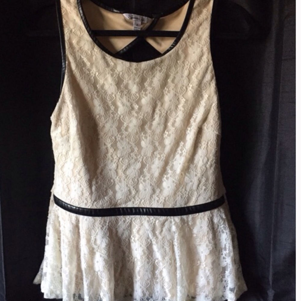 Adorable lace peplum