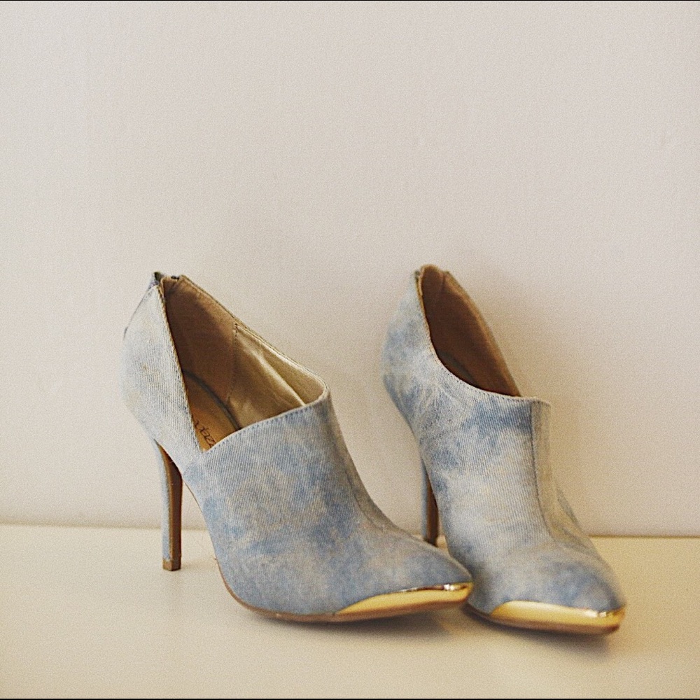 SHOEDAZZLE DENIM STILETTO BOOTIES