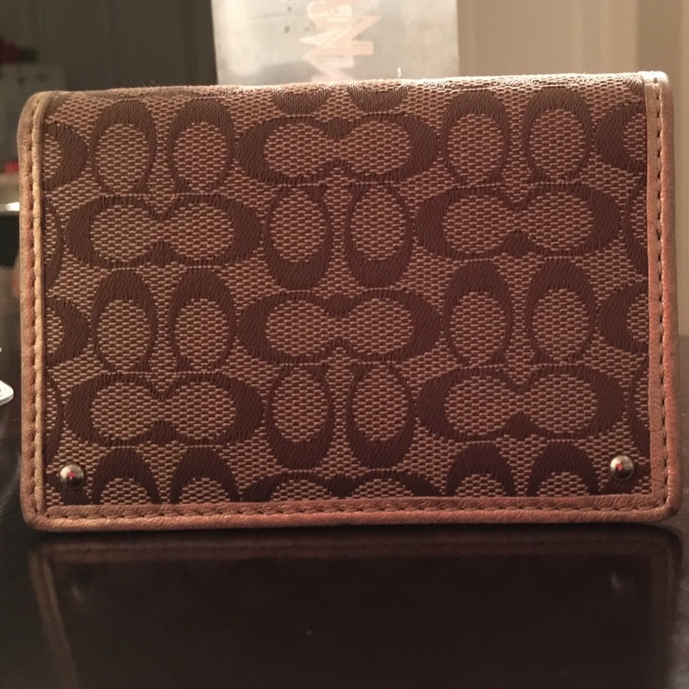 Coach (business) card holder