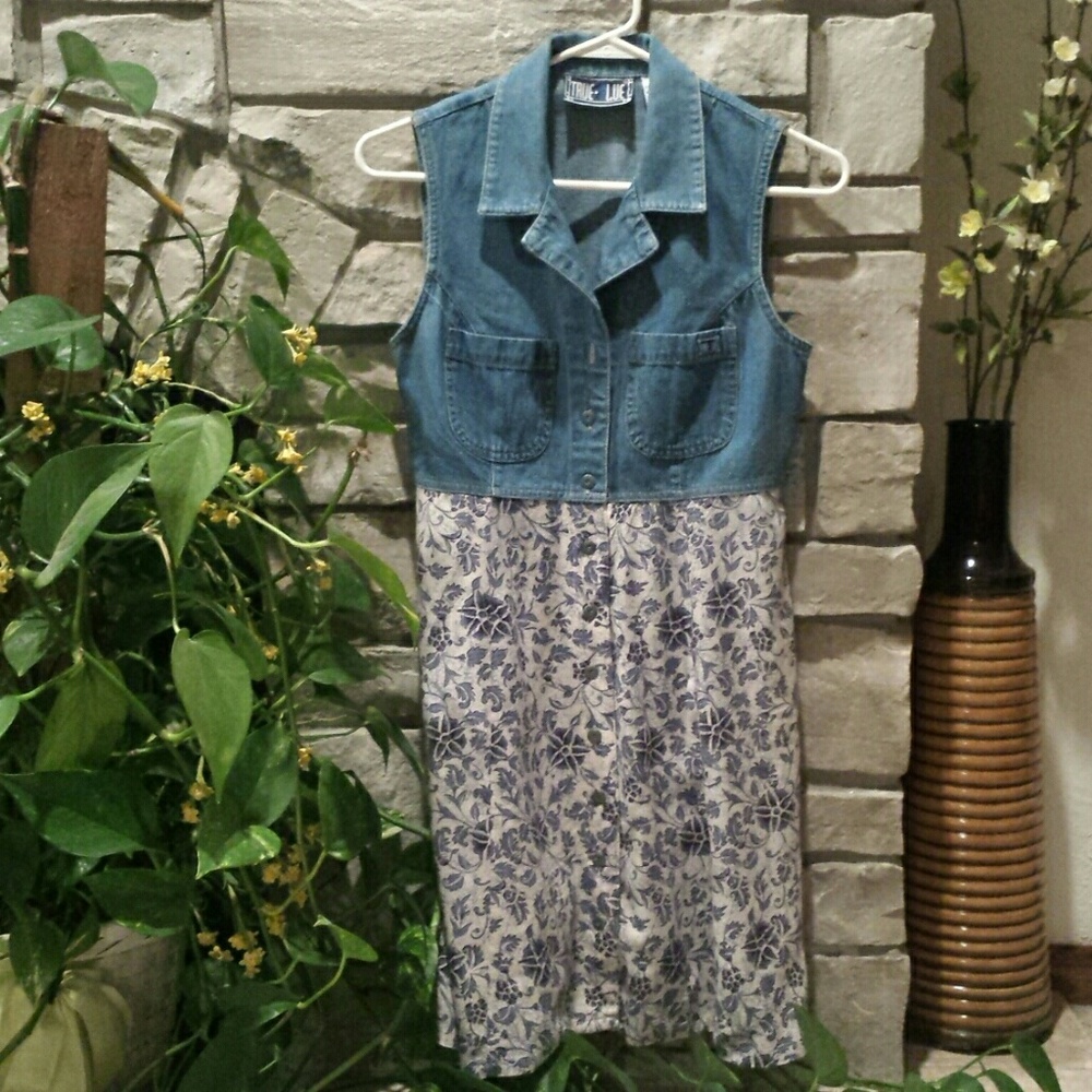 Sleeveless Dress