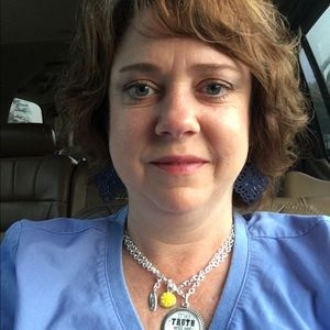 Meet your Posher, Trenya