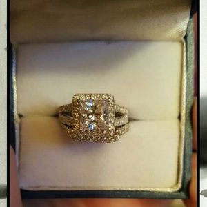 High quality (sona) CZ wedding ring