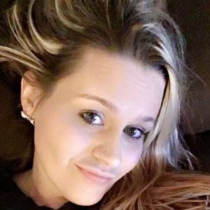 Meet your Posher, Mallory