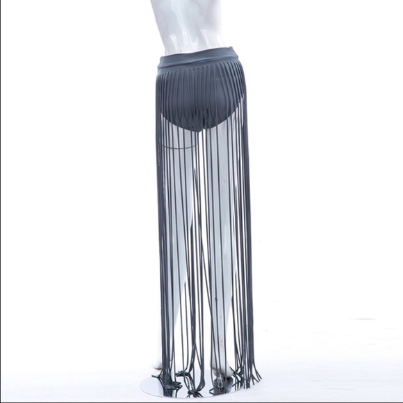 ๐HP๐ONLY 1 LEFT Fringe Beach/Festival Skirt - Picture 4 of 5