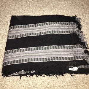 Aritzia scarf