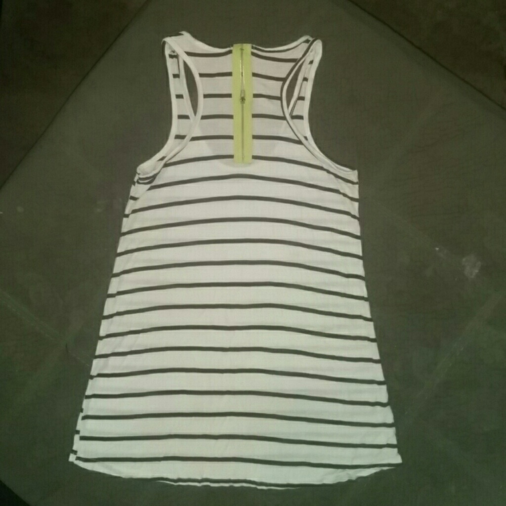 Tank top - Picture 2 of 2