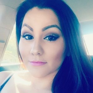 Meet your Posher, Candy