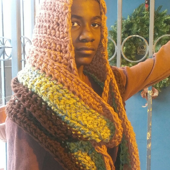 Crochet Earth Toned Infinty Scarf with Hood/Pocket - Picture 4 of 4